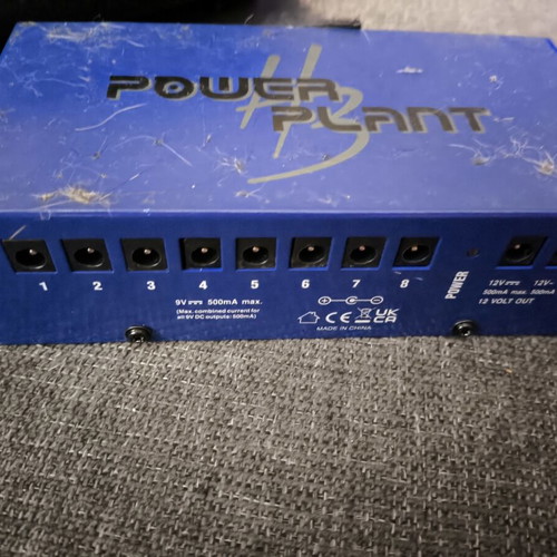 Harley Benton Powerplant pedal power supply