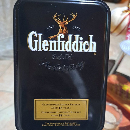 Glenfiddich 2 collectible miniatures 15 and 18 years in metal box new
