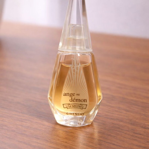 Givenchy Ange ou Démon Le Secret 5ml mini perfume like new