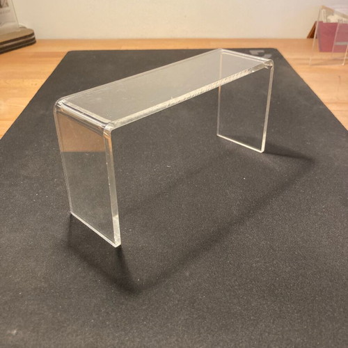 Plexiglass bases like new, set of 23 pieces