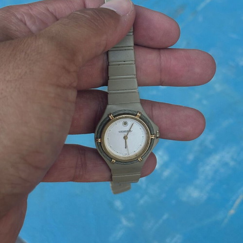 Catamaran Vintage Women's Quartz Watch with Authentic Strap used
