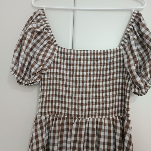 Brown checked dress size L like new, cottage style
