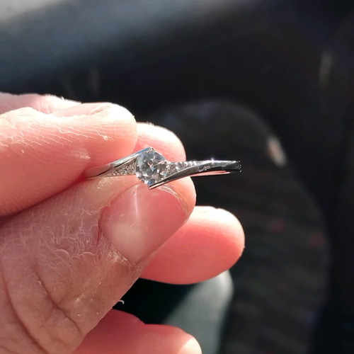 Silver Zirconia Ring Like New, Size 8