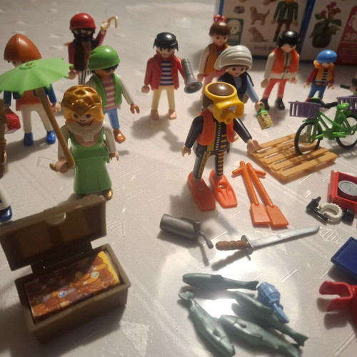 Playmobil collection like new valued over 120€