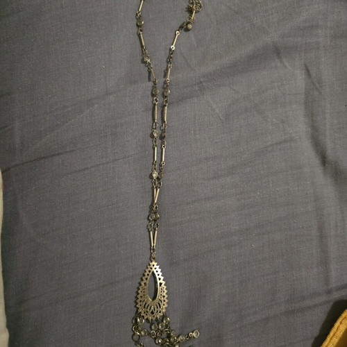 Necklaces used, assorted pack