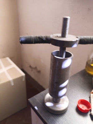 Metal press like new