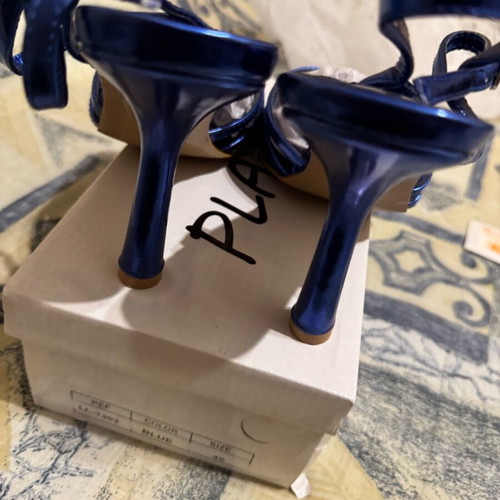 Sandals like new, size 40, blue