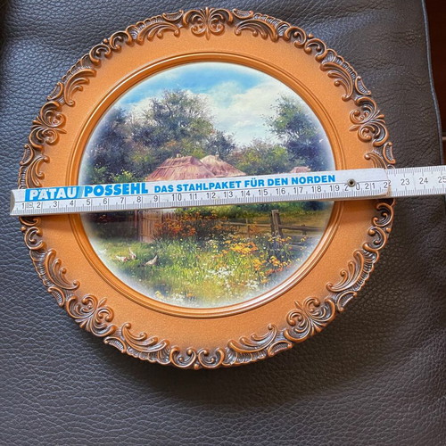 Wall decor new, diameter 22.5 cm