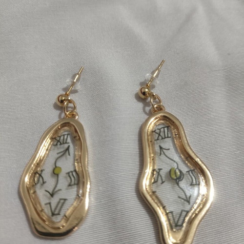 Dali Melted Clock Design Women's Earrings new, black and goldtone