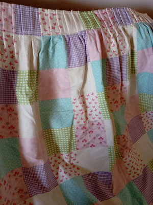 Laura Ashley σετ για κορίτσι με 2 κουρτίνες, κουβερλί και 2 διακοσμητικές μαξιλαροθήκες