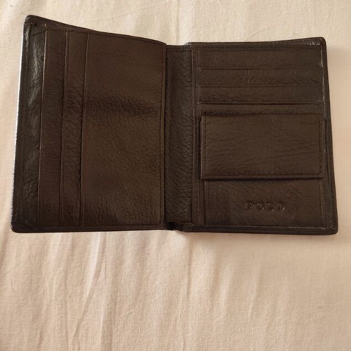 Polo brown leather men's wallet with coin and card holders