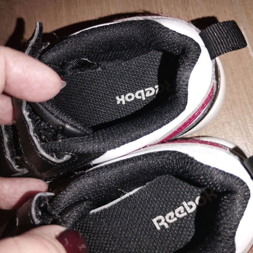 Reebok Kids Shoes like new, size 26-27, sneakers