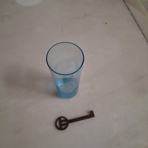 Ouzo glasses like new, set of 6 with blue base