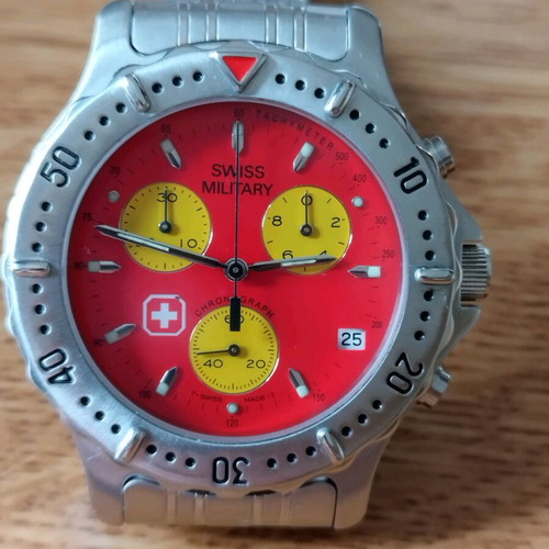 Swiss Military wristwatch 1515.9 like new, waterproof, steel with chronograph