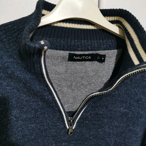 Nautica wool sweater size medium like new, blue