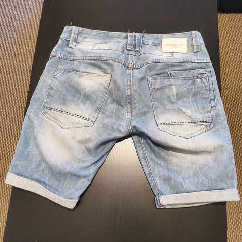 Back2jeans Modern Jean Bermuda Shorts like new, size 31