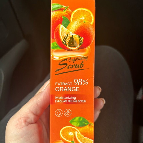Facial scrub new with orange extract