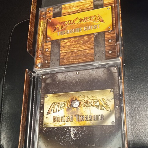 Helloween Treasure Chest Box Set used, limited edition 3CD metal