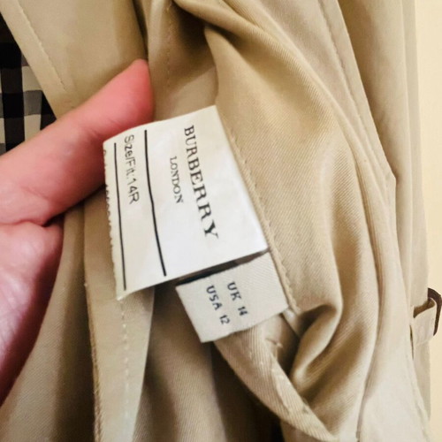 Burberry London Heritage Trench Coat mid-length, like new, beige