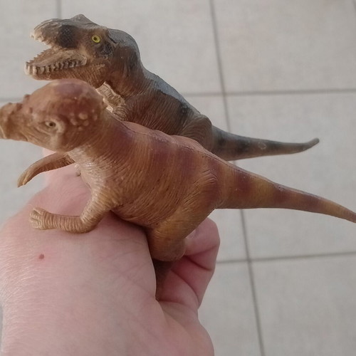 Dinosaur figures collection, pack of 20