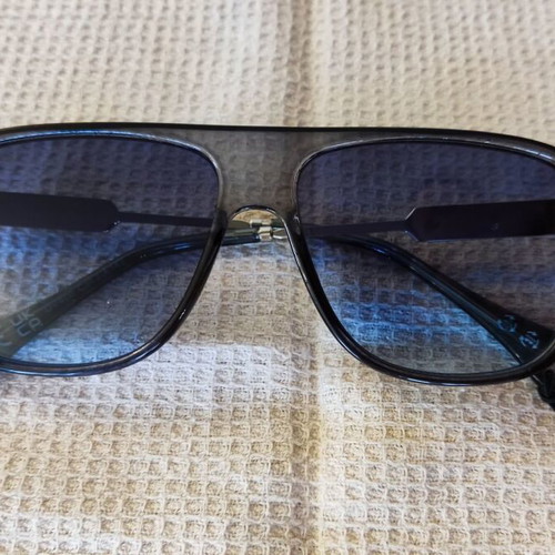 Solo-Solis NDL6142 sunglasses new with blue degrade lenses