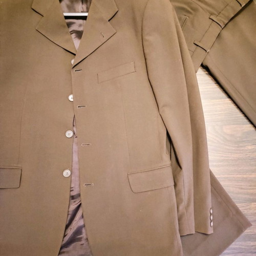 Figlio d' Angelo suit used, size Large, brown