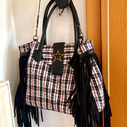 Shop Art shoulder bag new with fringes and tweed design