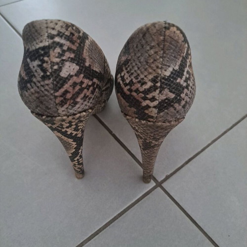 Bershka snake print pumps used, size 38