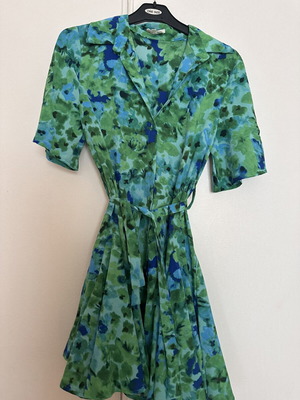 Summer dress with belt like new, size S, green