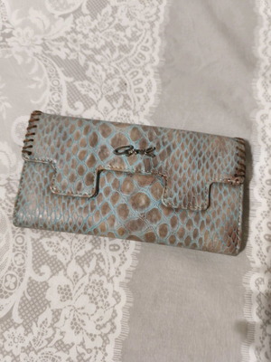 Axel wallet like new multicolor green