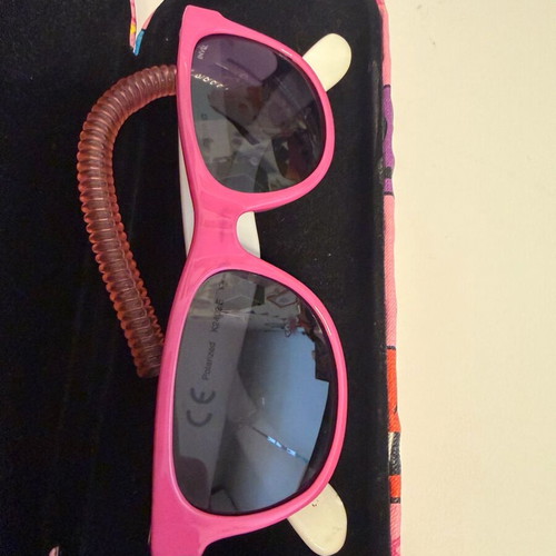 Invu pink children's sunglasses like new for ages 0-3