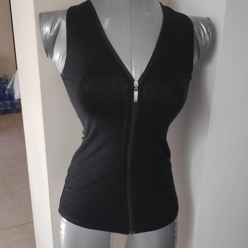 Black sleeveless top with zipper used, one size, cotton