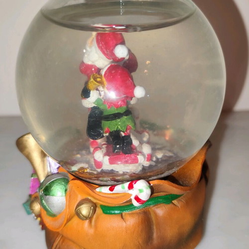 Christmas snow globe vintage used with wind-up music