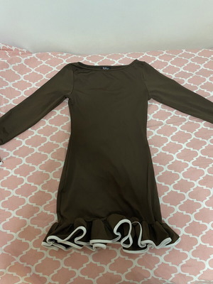A-Style fitted dress with ruffle, brown, size S