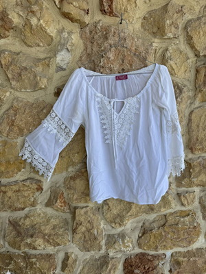 Pin Up White Plus Size Blouse like new, boho romantic with lace