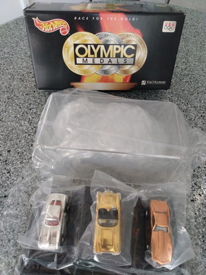 Hot Wheels 1997 FAO Schwarz Olympic Medals Set #446 new