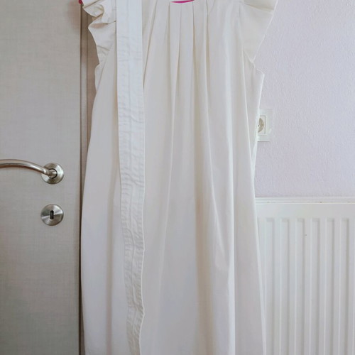 Rosem white mini dress medium with belt like new