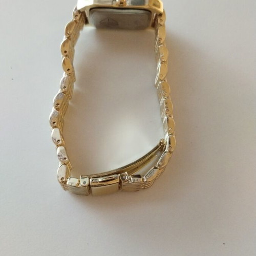 Quarts women's watch gold color like new