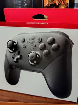 Nintendo Switch Pro χειριστήριο σαν καινούργιο