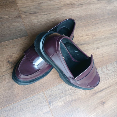 Nine West women's loafers used, burgundy with black chunky sole, size 36.5