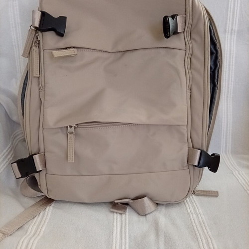 Backpack from temu like new, beige
