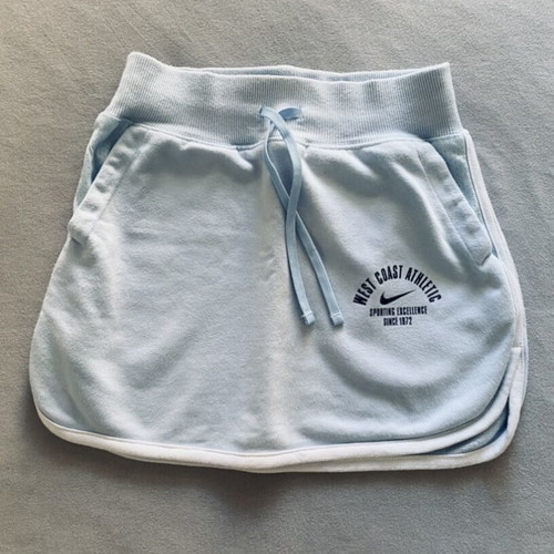 Nike mini skirt size xs like new