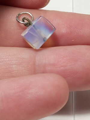 Moonstone pendant like new, box shape with loop
