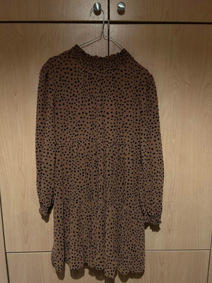 Dress with dots in excellent condition, fits up to XL
