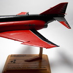 Πλαστικό μοντέλο F-4F επετειακό 1/72 με ξύλινη βάση