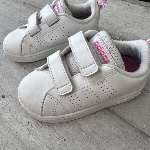 Adidas kids sneakers white with velcro size 22 like new