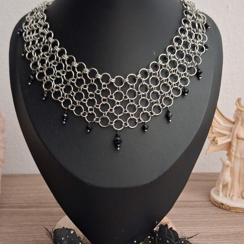 Handmade Stainless Steel Chainmail Choker new, black and silver