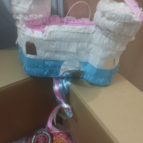 Castle Piñata new