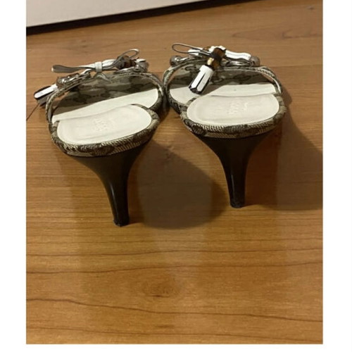 Gucci sandals like new vintage size 39.5