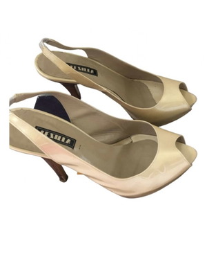 Le Silla sandals like new, beige with built-in platform size 39